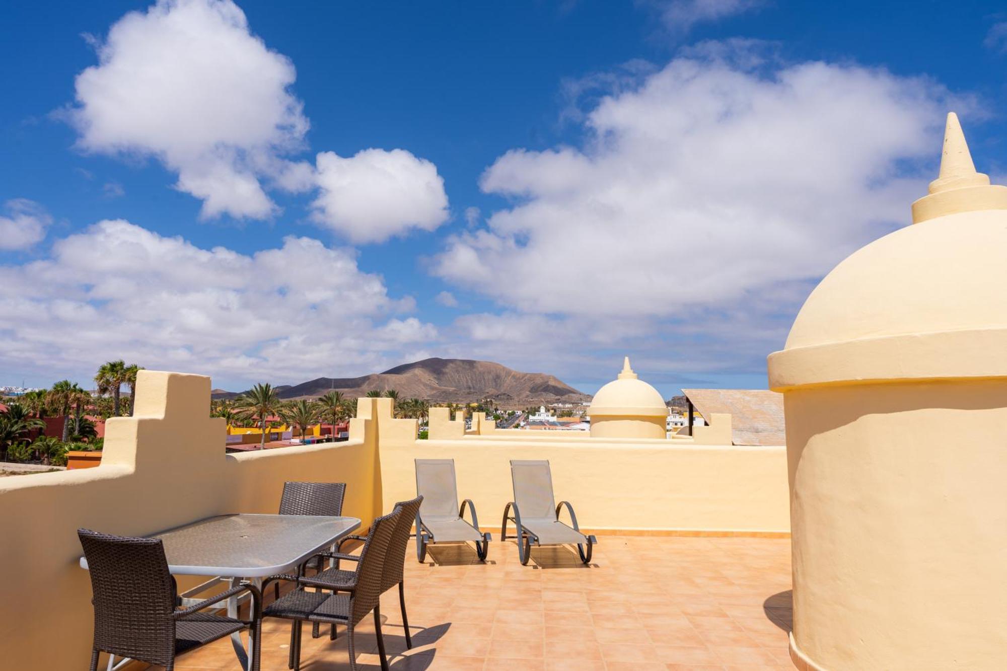 Villas y Apartamentos El Sultan Corralejo Exterior foto